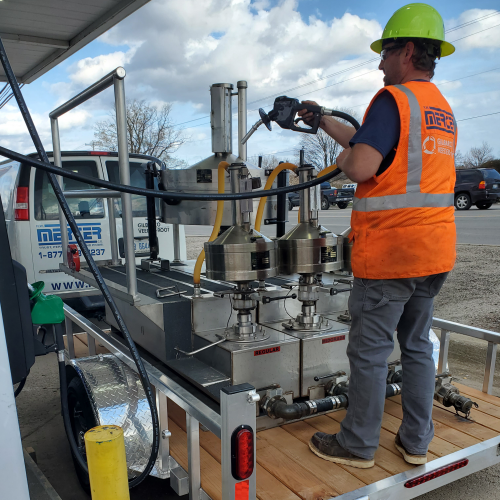 service-tech-cropped service-tech-cropped
